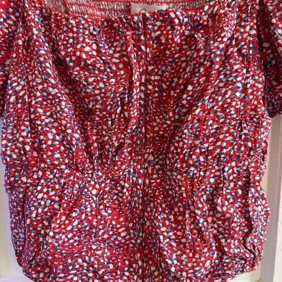 Tops - Picture 2 of 15